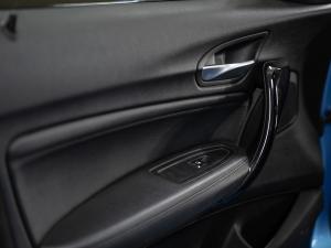BMW 1 Series 118i 5-door Edition Sport Line Shadow auto - Image 32