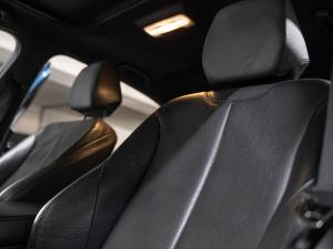 BMW 1 Series 118i 5-door Edition Sport Line Shadow auto - Image 36