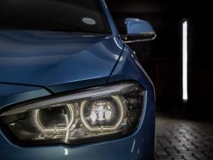 BMW 1 Series 118i 5-door Edition Sport Line Shadow auto - Image 9