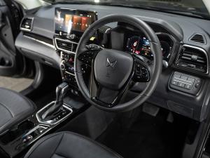 Mahindra XUV 3XO 1.2T AX7L - Image 22