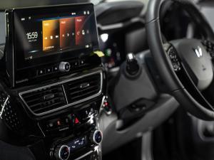Mahindra XUV 3XO 1.2T AX7L - Image 33