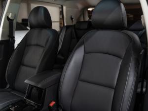 Mahindra XUV 3XO 1.2T AX7L - Image 43