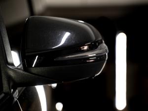 Mercedes-Benz V-Class V300d Exclusive - Image 13