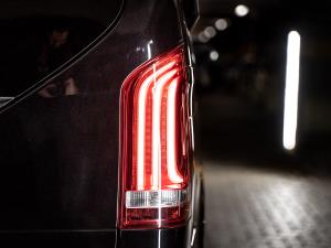 Mercedes-Benz V-Class V300d Exclusive - Image 17