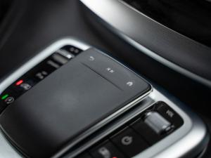 Mercedes-Benz V-Class V300d Exclusive - Image 25