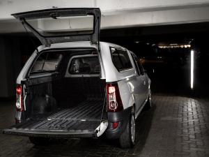 Nissan NP200 1.6i safety pack (aircon) - Image 19