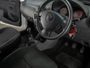 Nissan NP200 1.6i safety pack (aircon) - Image 25