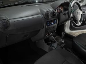 Nissan NP200 1.6i safety pack (aircon) - Image 31