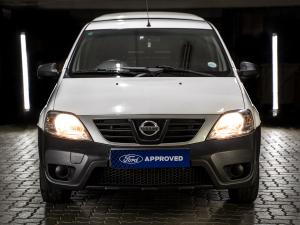 Nissan NP200 1.6i safety pack (aircon) - Image 4