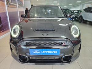 MINI Cooper S 5-Door automatic - Image 2
