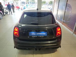 MINI Cooper S 5-Door automatic - Image 5