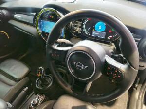 MINI Cooper S 5-Door automatic - Image 7