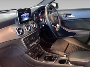 Mercedes-Benz GLA GLA200 auto - Image 17