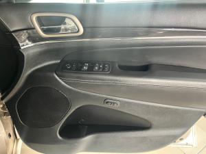 Jeep Grand Cherokee 3.6L Overland - Image 6