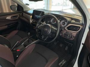 Toyota Starlet Cross 1.5 XR manual - Image 9