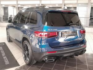 Mercedes-Benz GLB GLB250 AMG Line - Image 5
