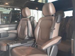 Mercedes-Benz V-Class V300d Exclusive - Image 17