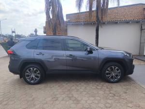 Toyota RAV4 2.0 GX-R AWD - Image 3