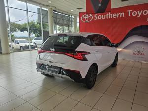 Hyundai i20 1.4 Premium - Image 2