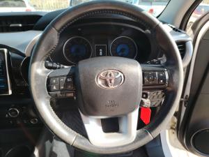 Toyota Hilux 2.8GD-6 double cab 4x4 Raider auto - Image 8