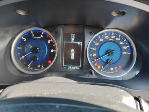 Toyota Hilux 2.8GD-6 double cab 4x4 Raider auto - Image 11