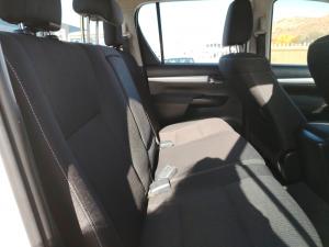 Toyota Hilux 2.8GD-6 double cab 4x4 Raider auto - Image 19