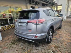 Toyota RAV4 2.0 GX auto - Image 2
