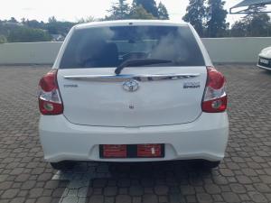 Toyota Etios hatch 1.5 Sprint - Image 5