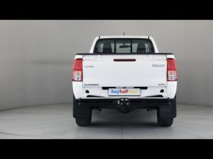 Toyota Hilux 2.4GD-6 single cab 4x4 Raider manual - Image 5
