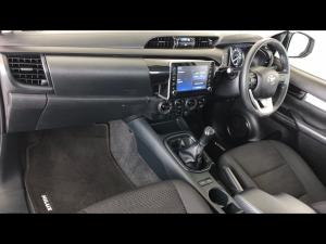 Toyota Hilux 2.4GD-6 single cab 4x4 Raider manual - Image 7