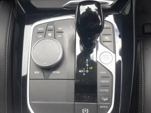 BMW X4 xDrive20d - Image 12