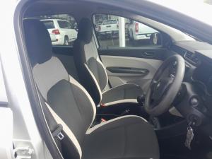 Renault Triber 1.0 Life - Image 13