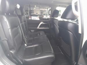 Toyota Land Cruiser 200 4.5D-4D V8 VX - Image 15
