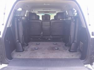 Toyota Land Cruiser 200 4.5D-4D V8 VX - Image 16