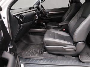 Toyota Hilux 2.8 GD-6 RB Legend 4X4 automaticE/CAB - Image 6