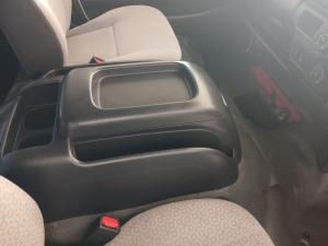 Toyota Quantum Hiace 2.5 D-4D 14 Seat - Image 10