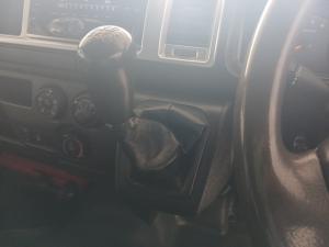 Toyota Quantum Hiace 2.5 D-4D 14 Seat - Image 11