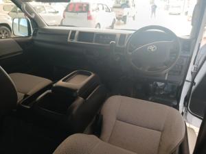 Toyota Quantum Hiace 2.5 D-4D 14 Seat - Image 15