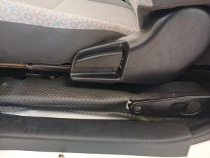 Toyota Quantum Hiace 2.5 D-4D 14 Seat - Image 19