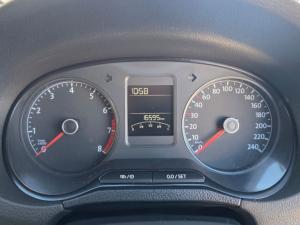 Volkswagen Polo Vivo 1.4 Comfortline - Image 6