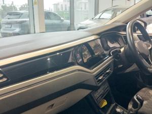 Volkswagen Polo 1.6 Life - Image 19