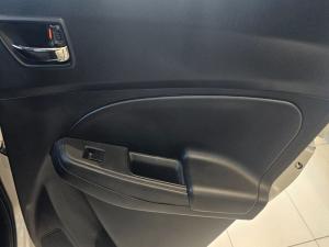 Suzuki Swift 1.2 GL AMT - Image 17