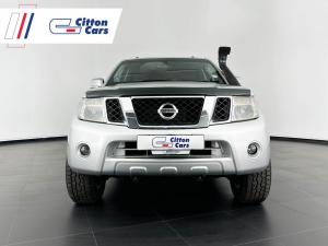 Nissan Pathfinder 2.5 dCi SE automatic - Image 1