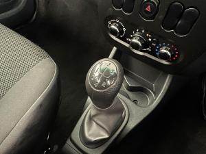 Nissan NP200 1.6 Safety PackS/C - Image 11