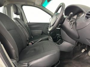 Nissan NP200 1.6 Safety PackS/C - Image 16
