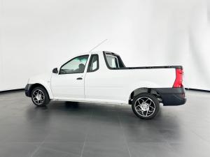 Nissan NP200 1.6 Safety PackS/C - Image 2