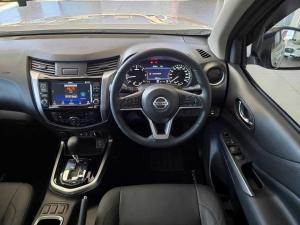 Nissan Navara 2.5D LE 4X4 automatic D/C - Image 14