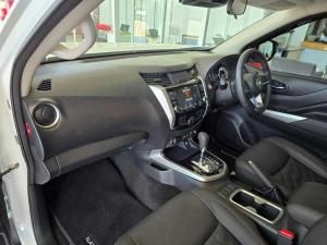 Nissan Navara 2.5D LE 4X4 automatic D/C - Image 18