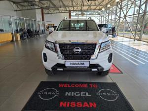 Nissan Navara 2.5D LE 4X4 automatic D/C - Image 2