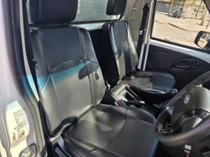 Mahindra PIK UP 2.2mHAWK S4 Pharm Refridge Single Cab - Image 12